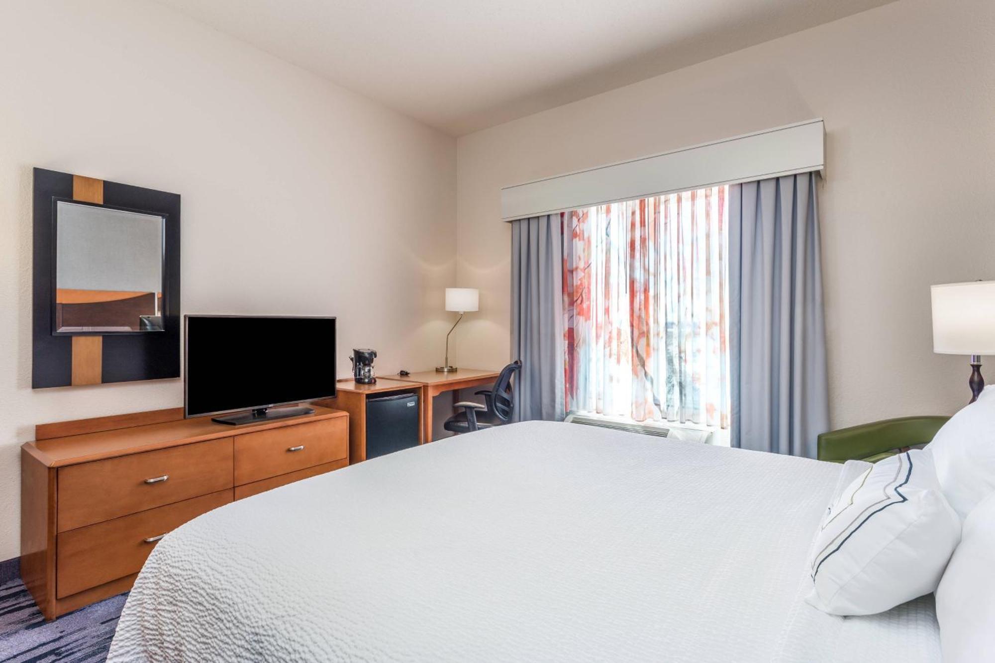 Fairfield And By Marriott East 3* Madison