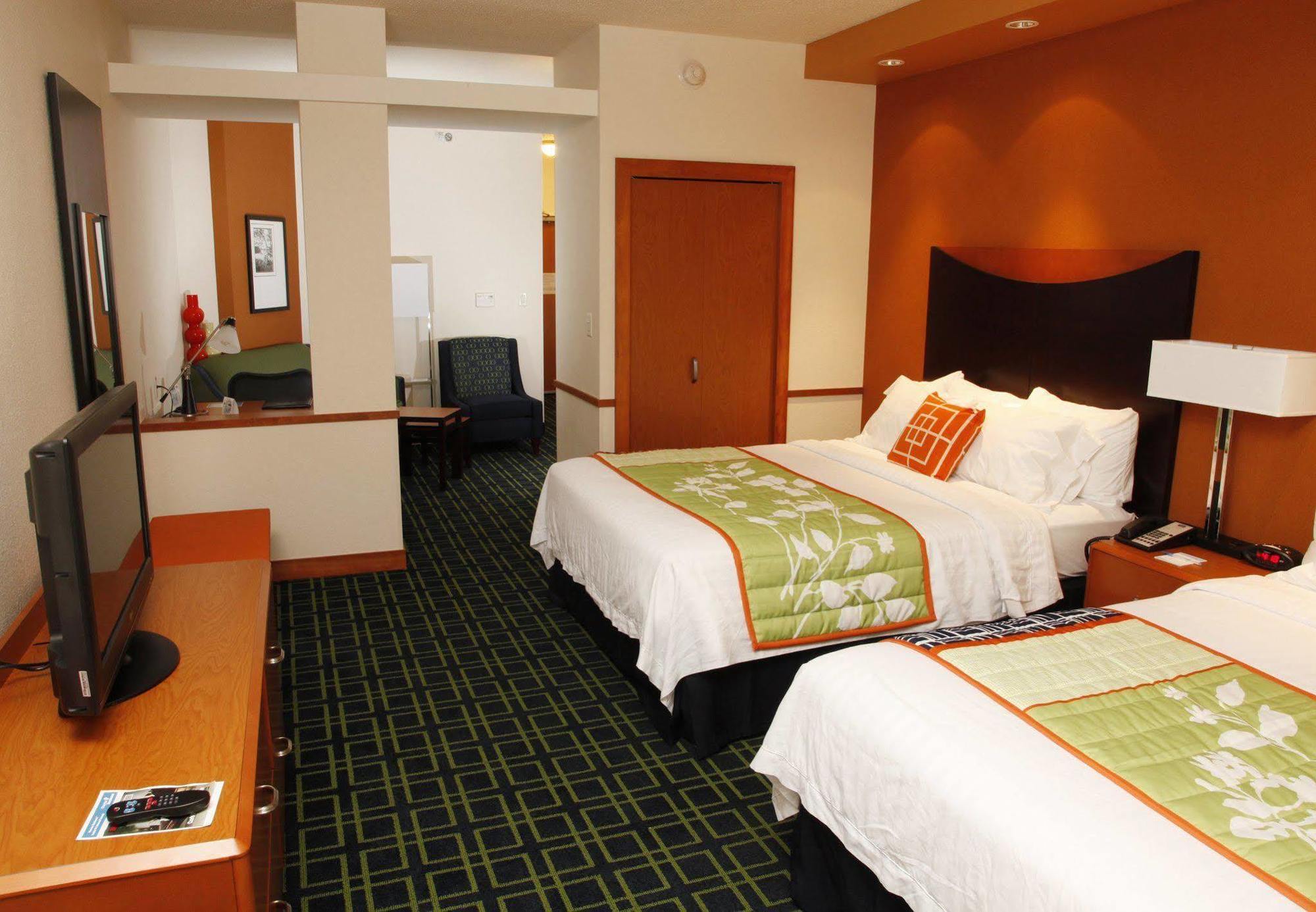 Fairfield And By Marriott East Hotel